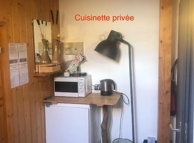 Проживание в семье Etage Independant *