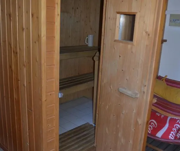 Etage Independant Проживание в семье